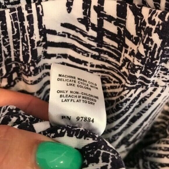 TART Size S Palm Leaf Print Ruched Bodycon Dress Stretch Navy White V-Neck - Picture 4 of 10